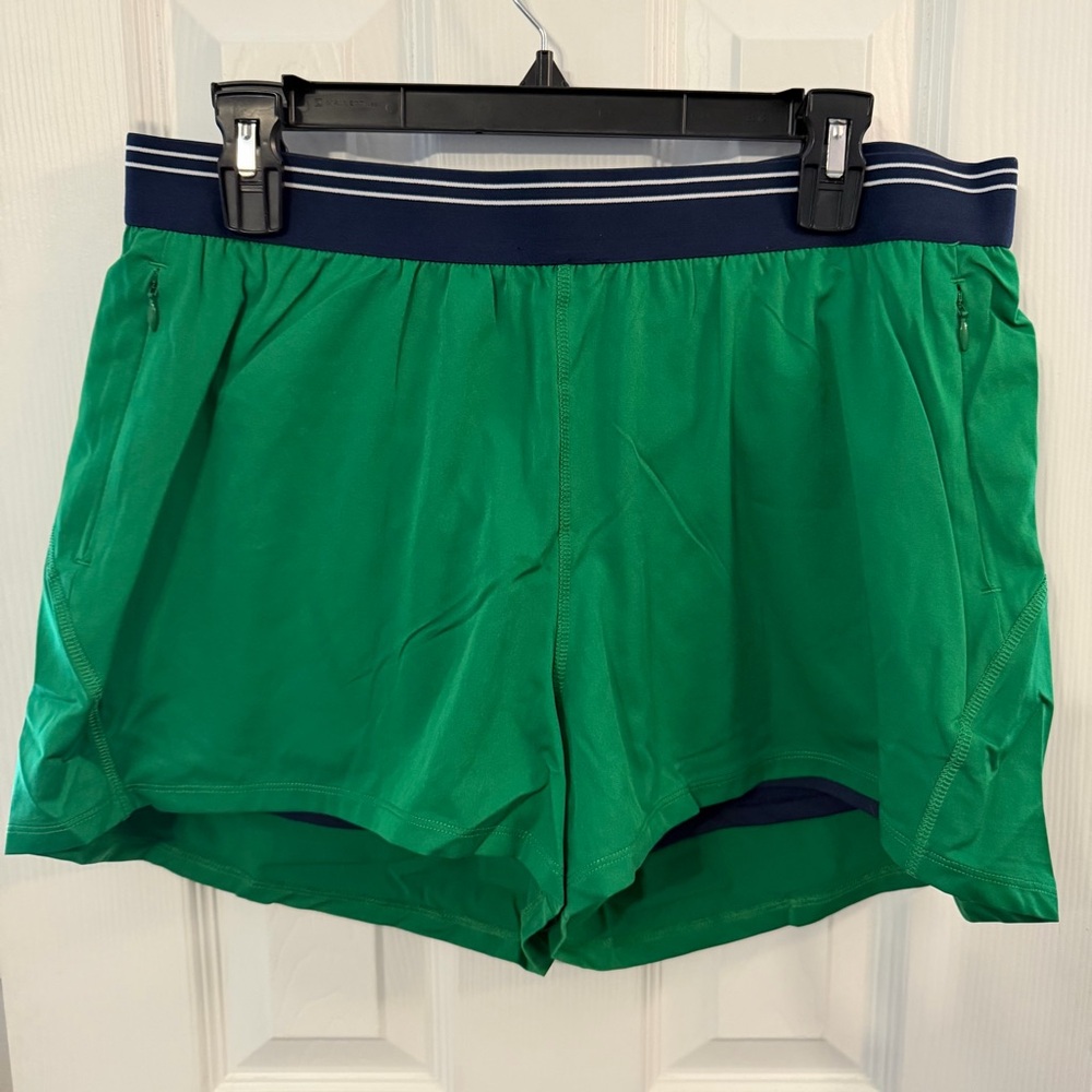 The Upside Drifter Lucky Run Shorts in ivy (green), size large (women’s), NWT